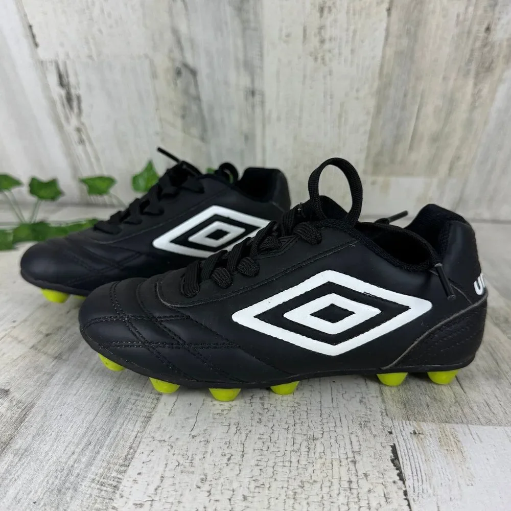 Umbro Boy's Classico Fg Jr. Soccer Cleats, Size 12